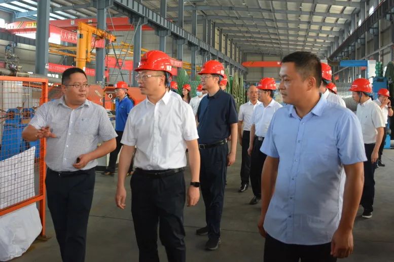 南昌市委常委、副市長(zhǎng)趙捷蒞臨越光電纜調(diào)研中小企業(yè)數(shù)字化轉(zhuǎn)型試點(diǎn)工作